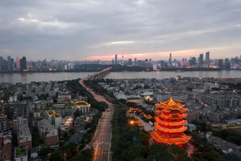 Wuhan: Night Cycling Tour with Yellow Crane Tower Views - Who Is This Tour Best For?