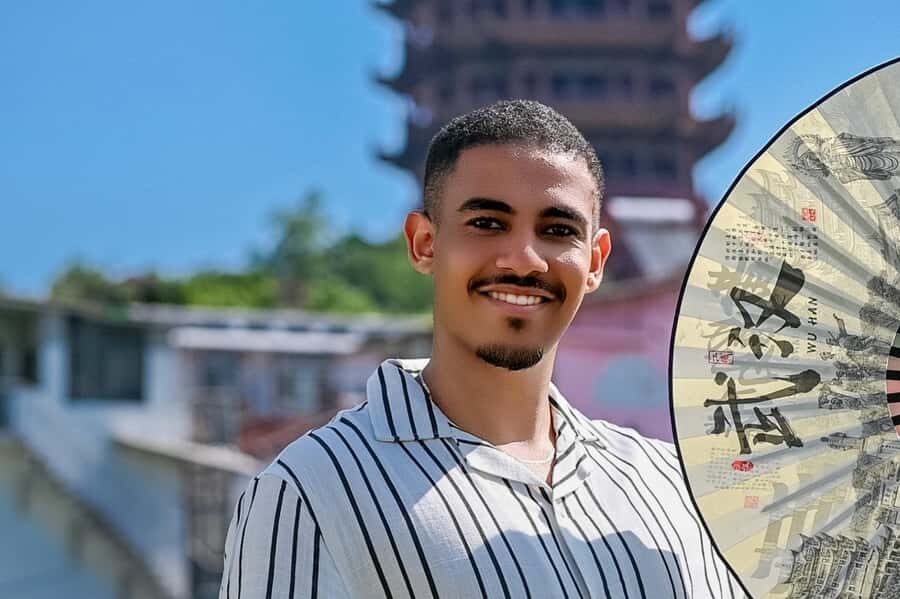 Wuhan: Yellow Crane Tower and Hubu Alley Guided Tour - Practical Tips for Your Tour Experience