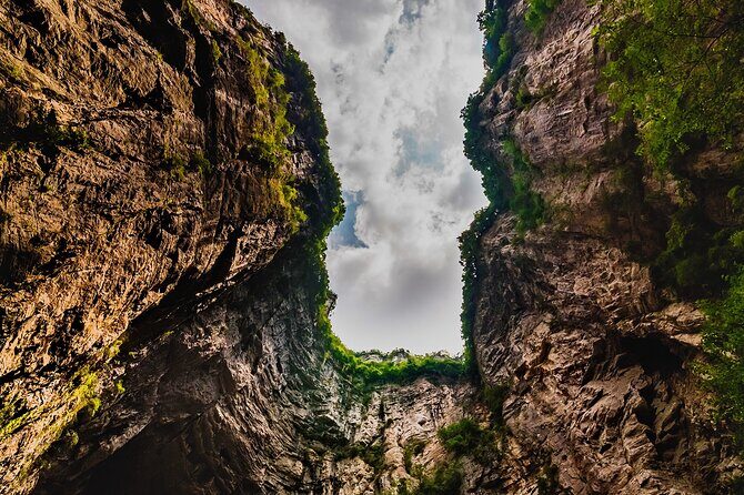 Wulong Tiankeng Three Bridges and Fairy Mountain Private Tour - Discovering Wulong’s Natural Wonders