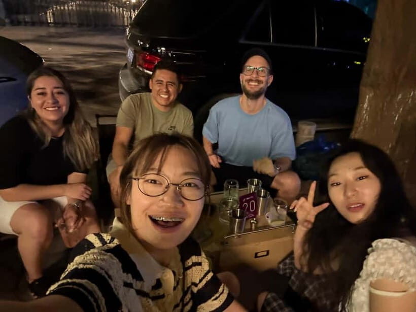 Xi'an Bar Crawl: Drink, Gaming, Snacks & Meet with Locals - Why This Tour Works Well