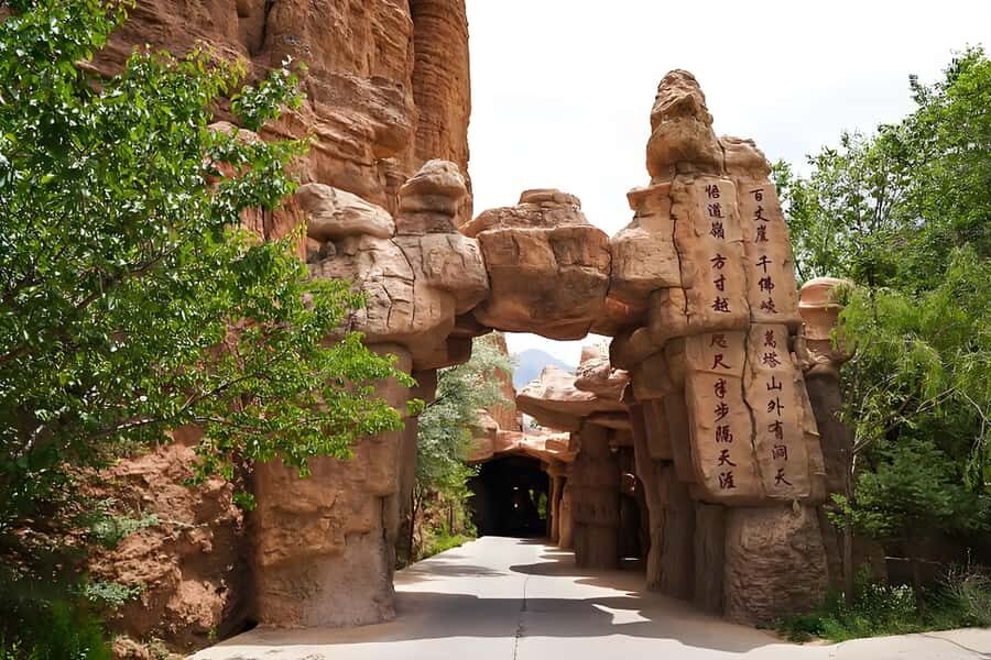 Xining: Ashigong Colorful Peaks & Yellow River Day Trip - Detailed Breakdown of the Itinerary