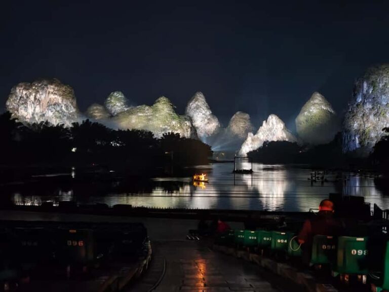 Yangshuo: Cuiping Wuzhishan & Moon Mountain Tour - Yinziyan: A Luminous Karst Cave