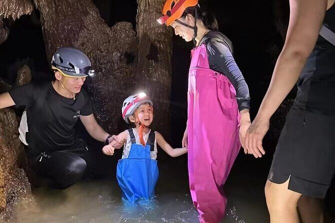 Yangshuo Water Moon Cave Exploration with Free Transportation - Detailed Review of Yangshuo Water Moon Cave Tour