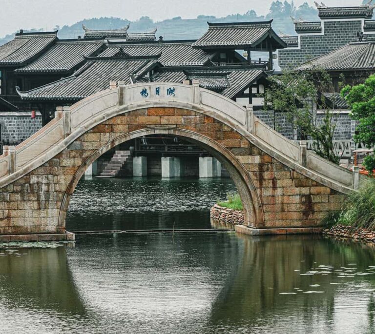 Yibin: The brewing legend of Wuliangye liquor - Practical Details and Considerations