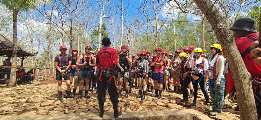 Yogayakarta : Jomblang Cave and Pindul Cave Tour - What Makes This Tour Special?