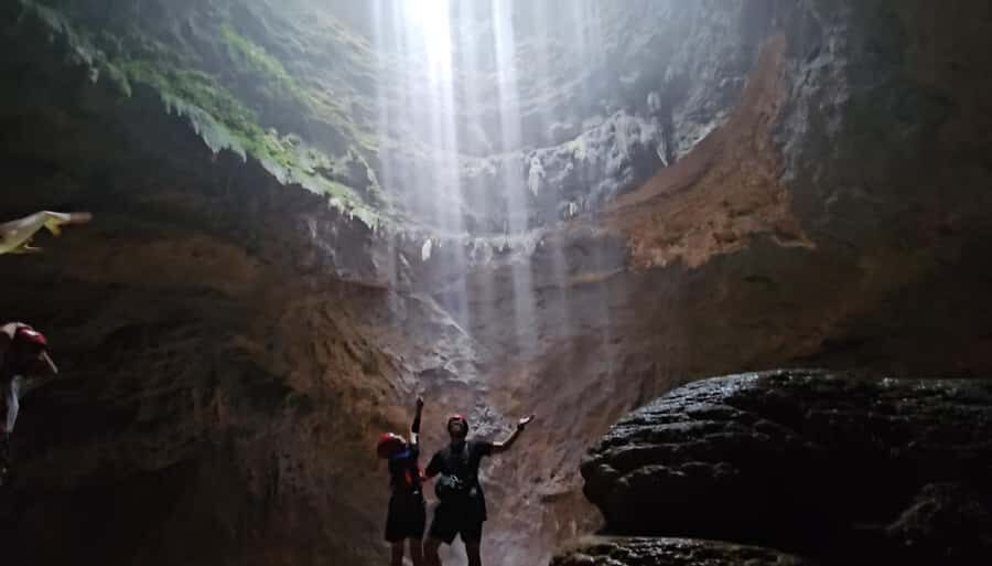 Yogya Adventure: Jomblang, Pindul & Tugu Jogja Tour - Starting with Goa Jomblang: Descending into the Earth’s Secrets