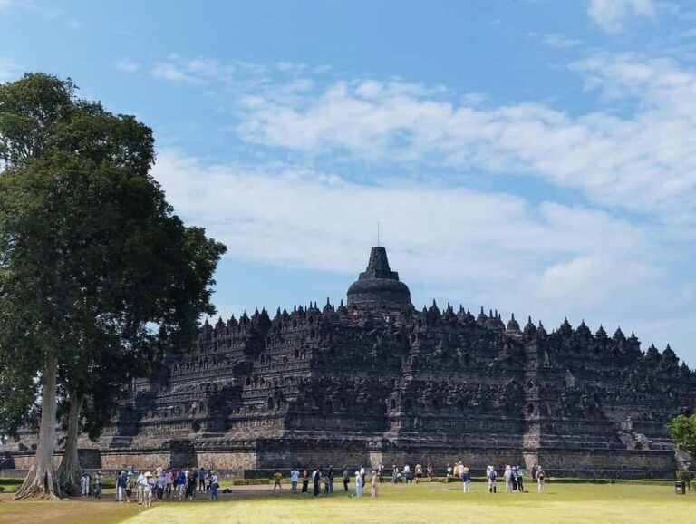 Yogyakarta: Borobudur Climb and Prambanan Shared Guided Tour - Possible Drawbacks or Considerations