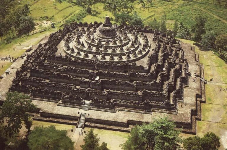 Yogyakarta: Borobudur climb up ticket guarantee & prambanan - A Well-Organized Full-Day Tour