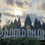 YOGYAKARTA . BOROBUDUR ( guarantee ) CLIMB UP AND PRAMBANAN - Exploring the Tour Experience