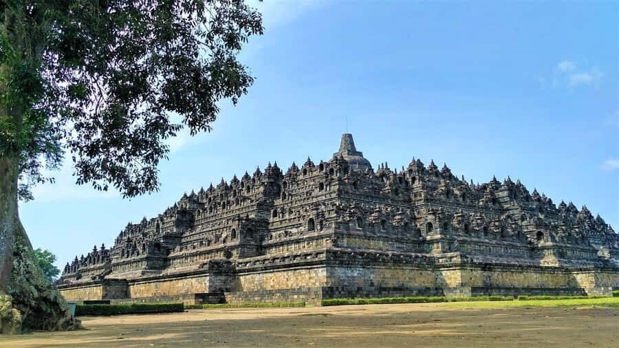 Yogyakarta: Borobudur Half-Day Tour with Climb up Access - What’s Included and Practicalities