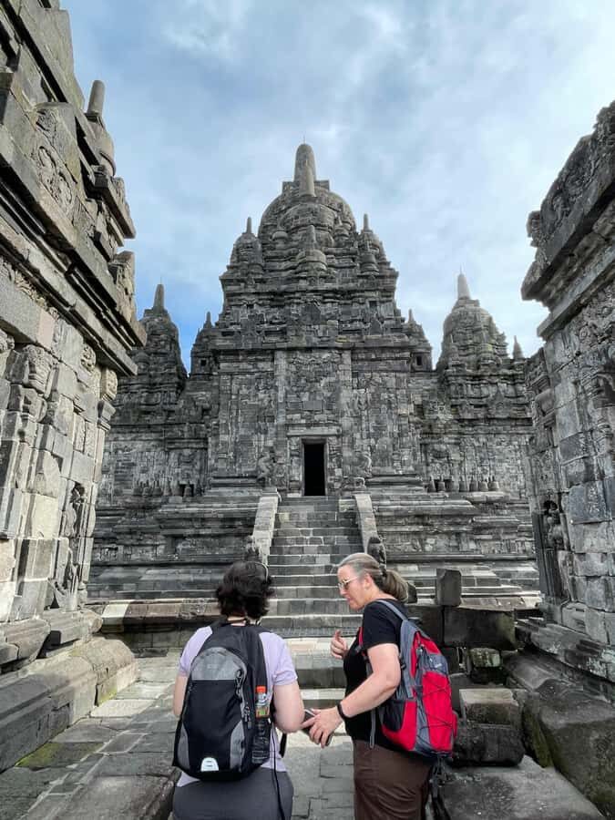 Yogyakarta: Borobudur Sunrise From Setumbu Hill Shared Tour - Transportation and Group Dynamic