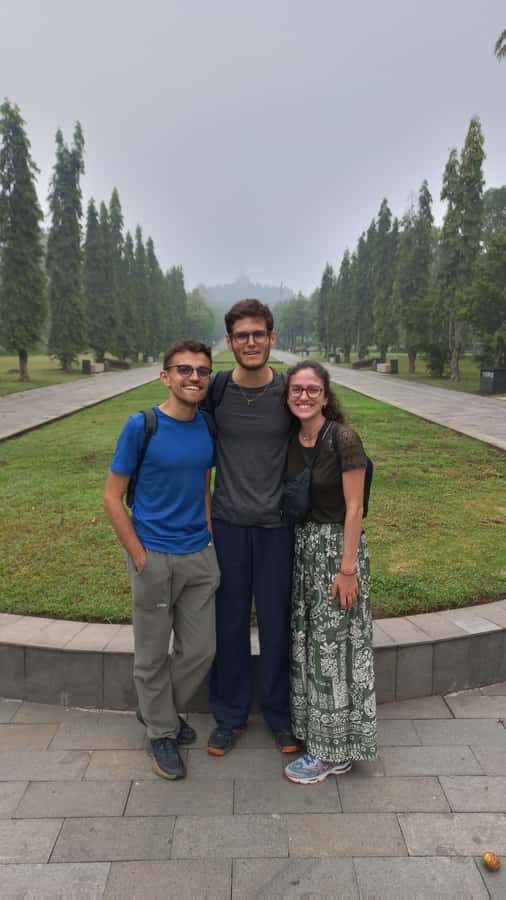 YOGYAKARTA BOROBUDUR Top structure AND PRAMBANAN TEMPLES - The Journey Begins: How the Tour Is Structured  