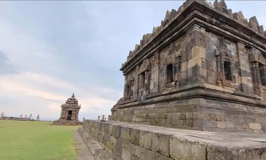 Yogyakarta: Ijo Temple Sunrise and Breakfast Tour - What to Expect from the Ijo Temple Sunrise Tour