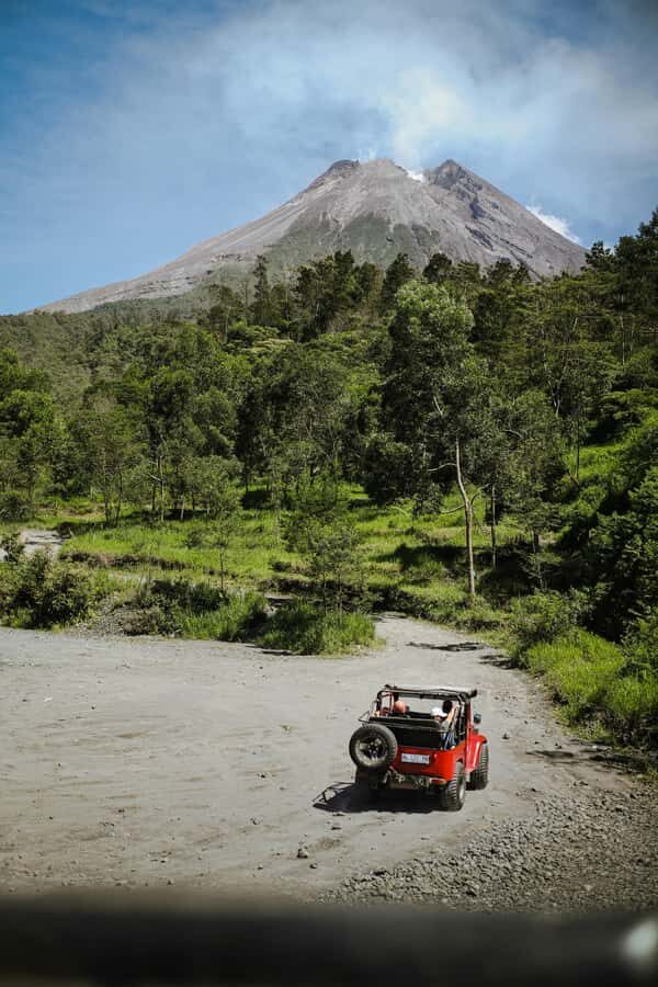Yogyakarta: Mount Merapi, Goa Pindul & Malioboro Sunset Tour - Gliding Through Goa Pindul: The Underground Serenity
