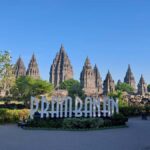 Yogyakarta Palace, Borobudur & Prambanan Temple Guided Tour - Practical Tips for the Tour