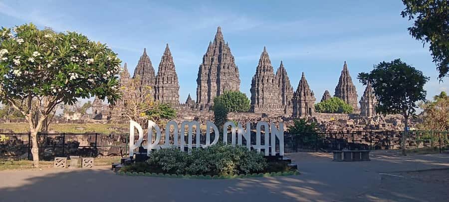Yogyakarta: Prambanan, Sukuh Temple & Tea Plantation Tour - What to Expect in Terms of Experience