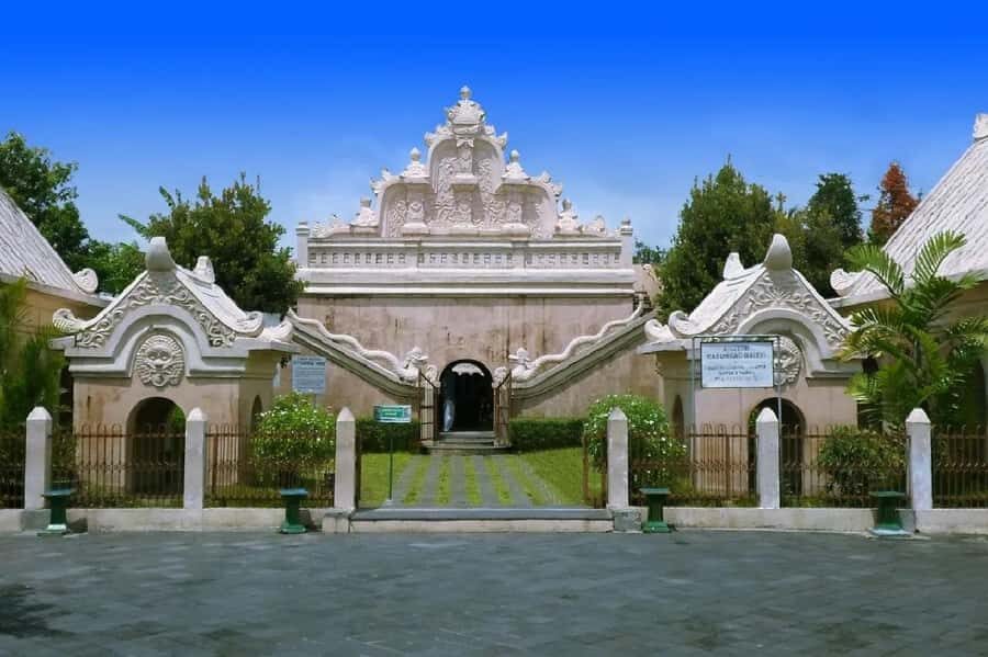 Yogyakarta: Prambanan, Taman Sari, and Kraton Palace Tour - What Makes This Tour Stand Out?