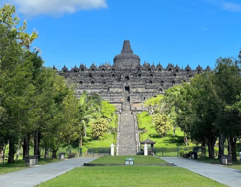 Yogyakarta: Tour Borobudur, Mendut, & Pawon Temples - Who Is This Tour Best For?