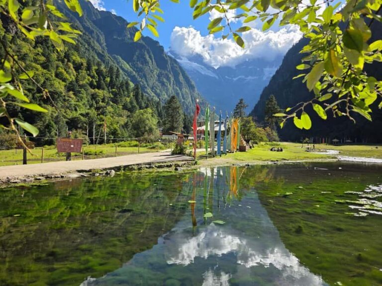 Yunnan: 4-Day Hiking Tour of Yubeng and Meili Snow Mountain - What Travelers Can Expect