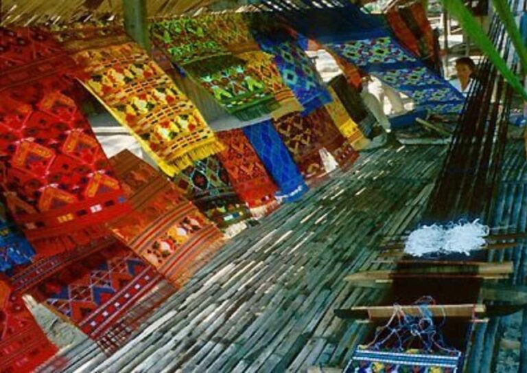 Zamboanga: Yakan Weaving Village & Barter Trade Tour - Why Choose This Tour