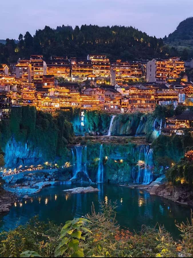 Zhangjiajie Grand Canyon Glass Bridge & Furong Towr Day Trip - Lunch and Transition to Furong Ancient Town