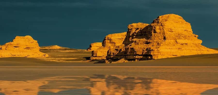 Zhangye: Danxia & Horseshoe Temple Day Trip with Guide - Deepening Your Experience: What’s Included and What to Consider