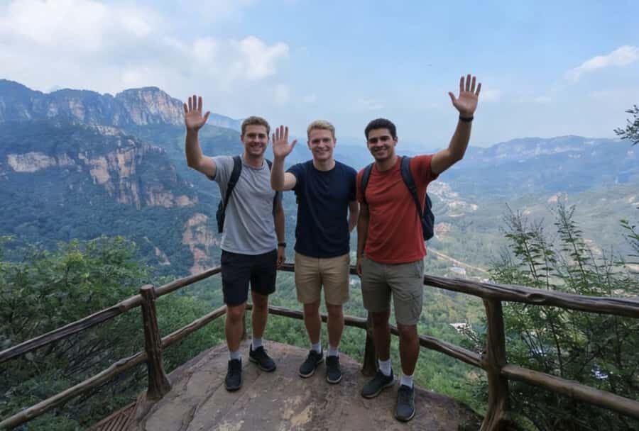 Zhengzhou to Guoliang village and Wanxian Mountain day tour - Exploring Wanxian Mountain