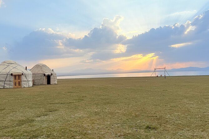 4-Day Issyk Kul Burana Tower Canyons Barskoon Small Group Tour - Day 3 – Iconic Jeti-Oguz Canyon and Local Artisans