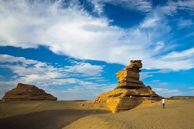 4-Day Private Tour of Dunhuang with Accommodation - Day 2: Gateway to the West and Natural Wonders