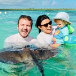6-Hours Tour East Coast of Antigua: Stingray City, Lunch & Beach - Who Should Book This Tour?