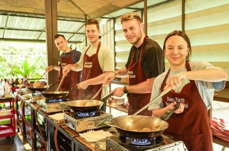 Agra: Home Cooking Demonstration and Meal with Neena - Why This Experience Works