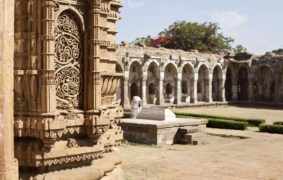 Ahmedabad: Champaner-Pavagadh Guided Full Day Excursion - The Journey into Gujarat’s Architectural and Natural Heritage