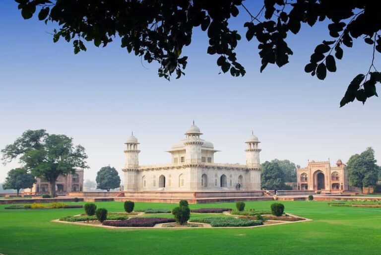 All-Inclusive Taj Mahal Baby Taj & Fort Tour with Transfers - The Journey from Delhi to Agra