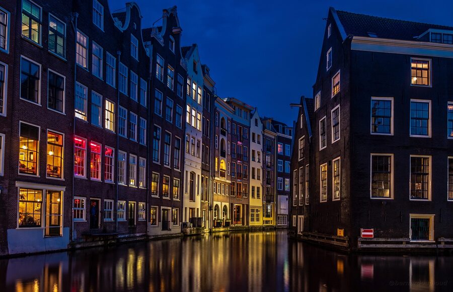 Amsterdam river capital city night