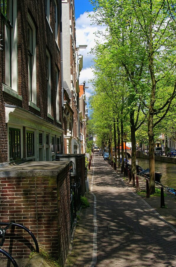 Oudezijds Achterburgwal canal looking north in Amsterdam