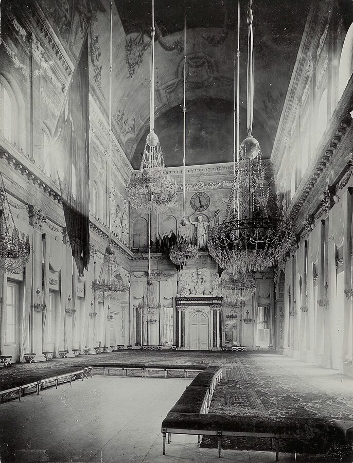 Grote Burgerzaal interior with marble and chandeliers