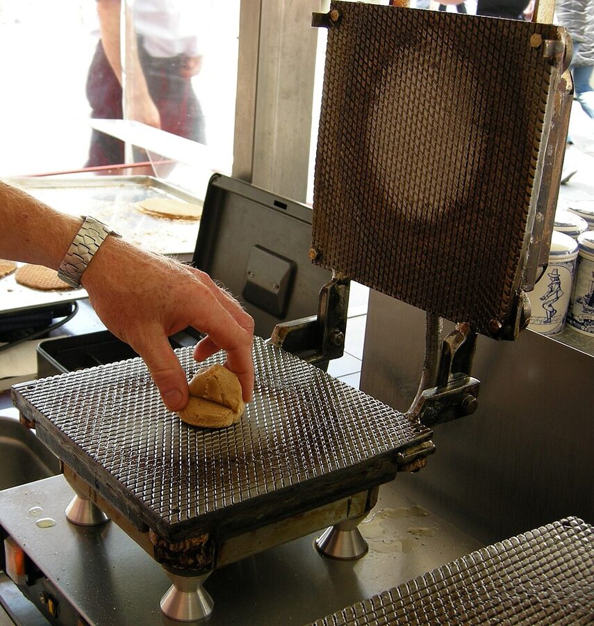 Traditional cast iron stroopwafel press