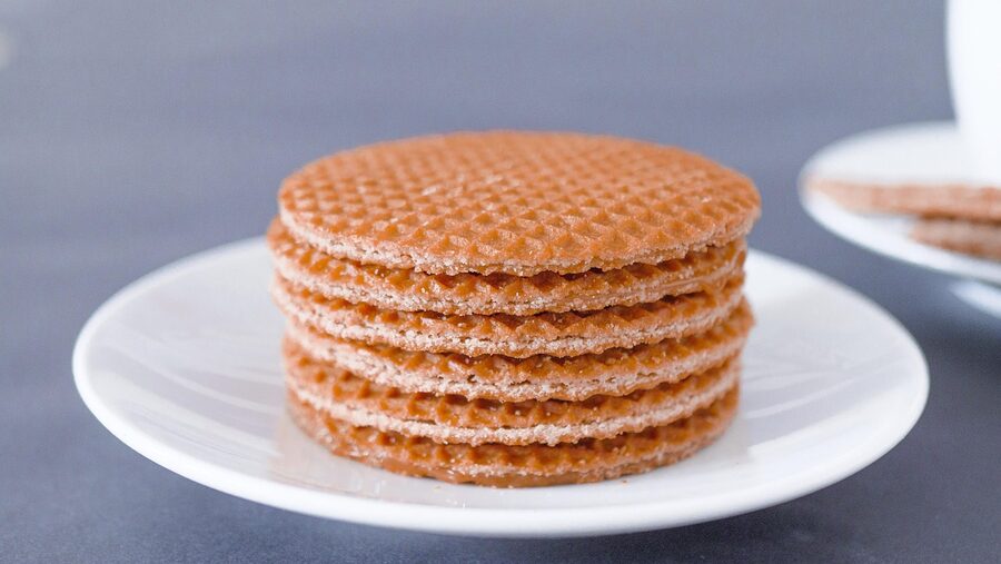 Caramel-filled stroopwafel close-up