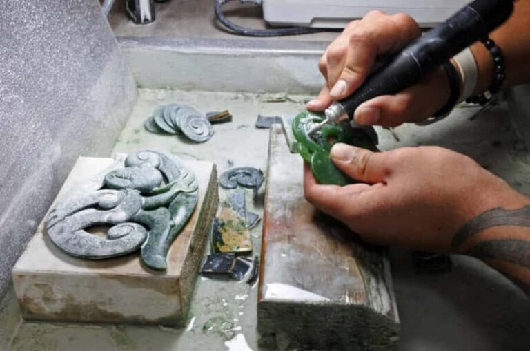 Auckland: Full-Day Jade Carving, Honey Tasting & Wine Tour - Practical Details: What You Need to Know