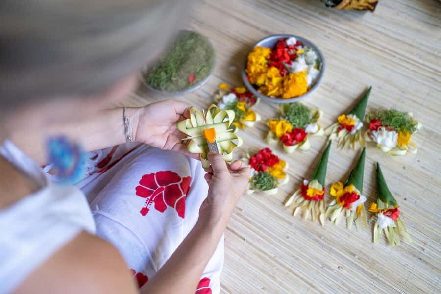 Bali: Making Canang Sari Make Offering for Ritual Bali - What to Expect from the Canang Sari Class