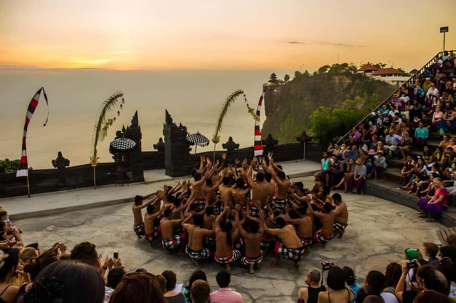 Bali: Uluwatu Temple, Kecak Dance & Photo Session Tour - What Makes This Tour Stand Out?