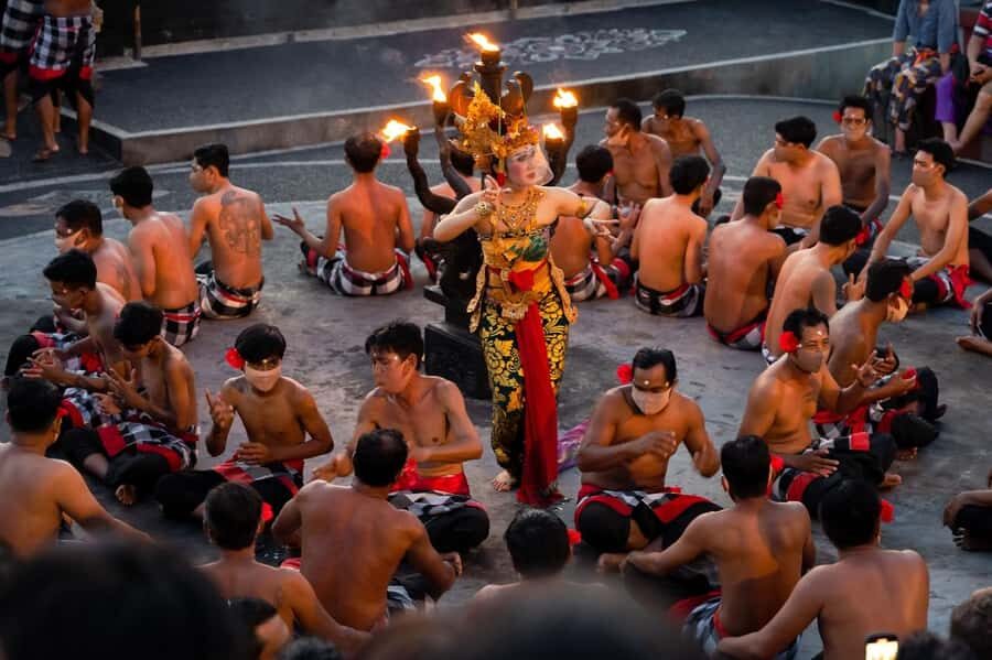 Bali: Uluwatu Temple Kecak & Fire Dance Show Ticket - Authenticity and Cultural Insight: Why This Matters