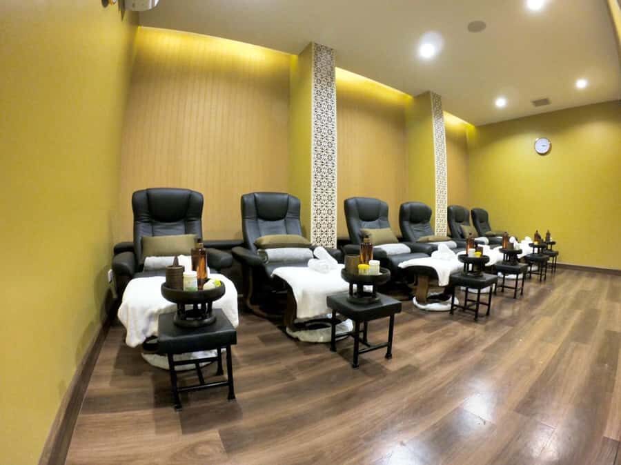 Bangkok: Lek Massage and Spa Experiences at Thonglor Soi 10 - The Treatment Menu and What to Expect  