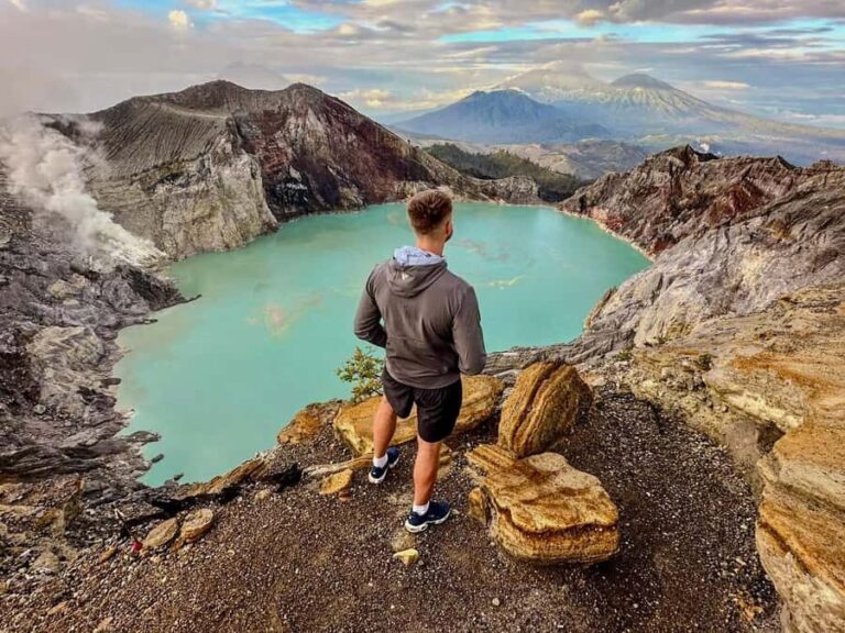 Banyuwangi/Bali: Ijen Volcano Trip with Professional Guide - Practical Details & What to Pack