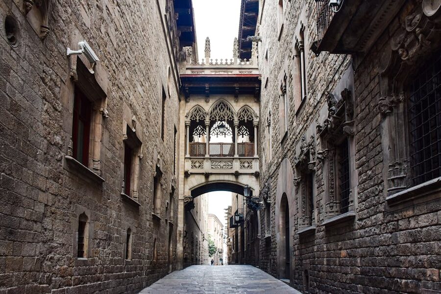 Cobblestone alley in Barcelona Gothic Quarter