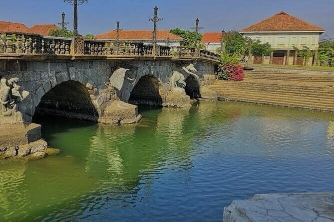 Bataan Tour in Las Casas Filipinas de Acuzar - Exploring the Itinerary in Detail