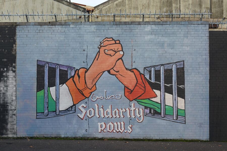 Solidarity-themed mural in Belfast