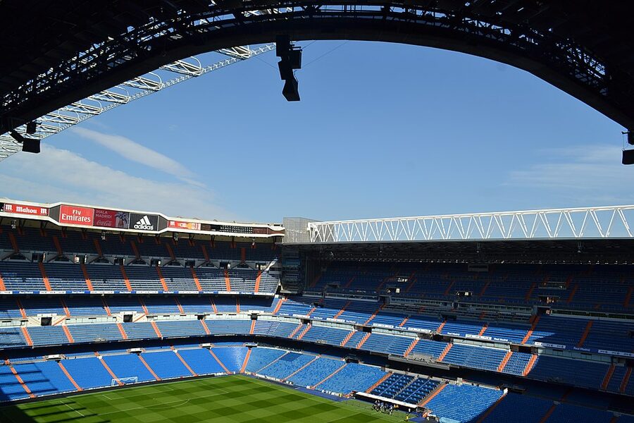 Bernabéu pitchside dugout view from the team bench
