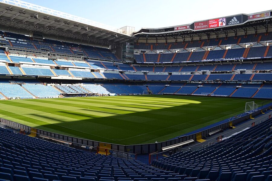 Bernabéu tour tunnel walk between the dressing rooms and the pitch