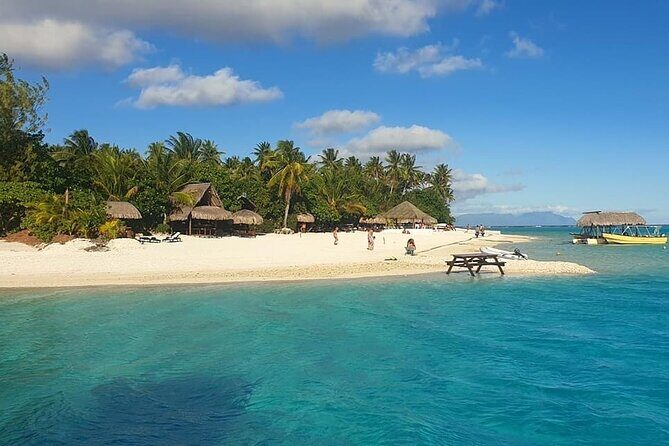 Bora Bora Full Day ATV & Motu FANFAN combo with Polynesian Meal - Cultural Insights at Faanui